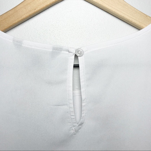 Banana Republic Factory Ruffle Cap Sleeve Top - Picture 5 of 8